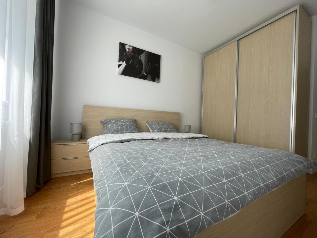 Silence Apartment 2 Орадеа Екстериор снимка